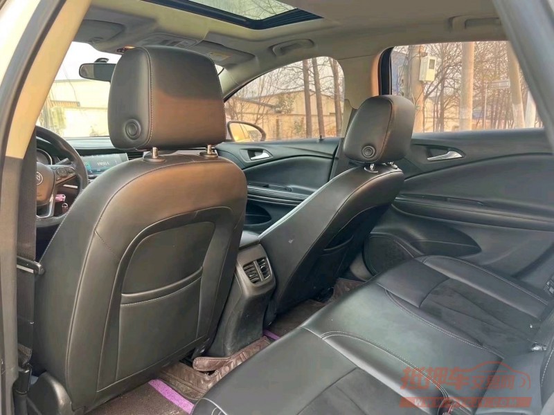 北京18年别克威朗6