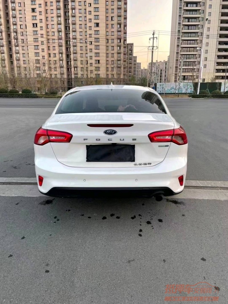 徐州19年福特福克斯5