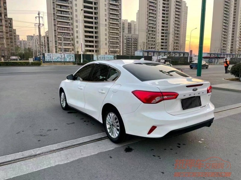 徐州19年福特福克斯8