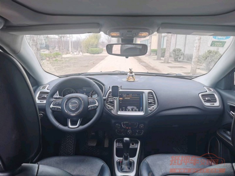 保定17年Jeep指南者5