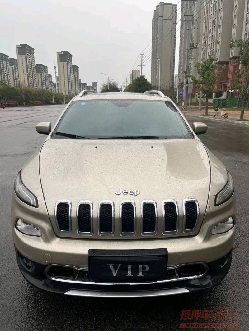 淮南16年Jeep自由光1