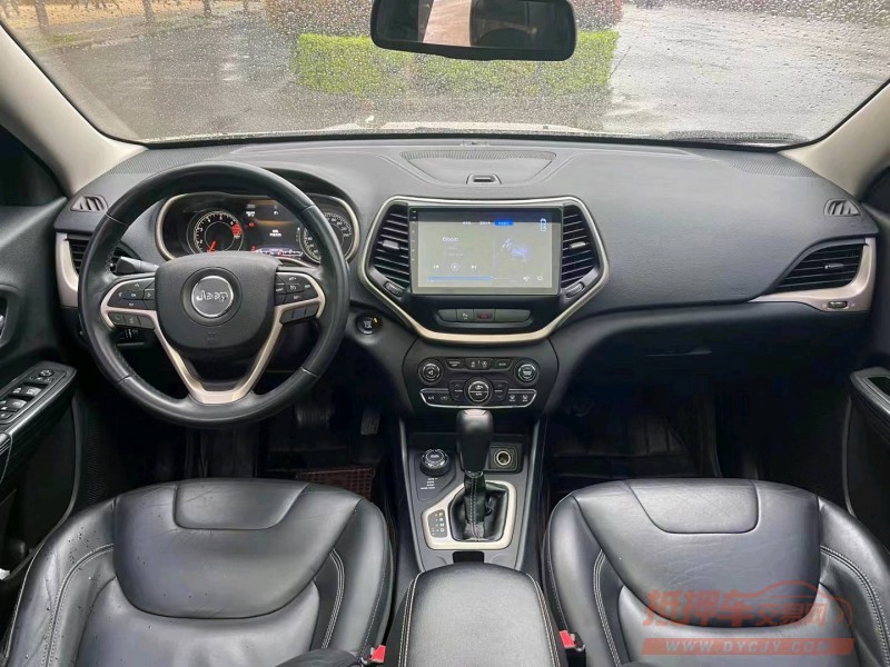 淮南16年Jeep自由光6