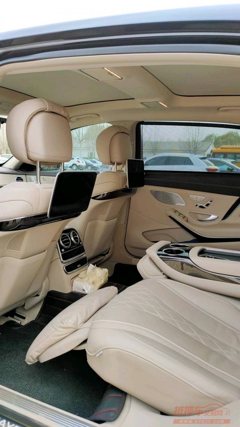 保定19年奔驰迈巴赫S级5
