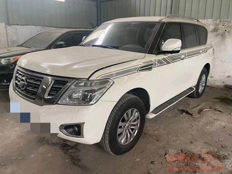 重庆19年日产途乐3