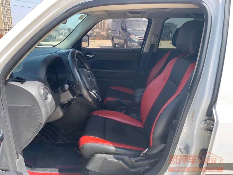 宜春13年Jeep自由客4