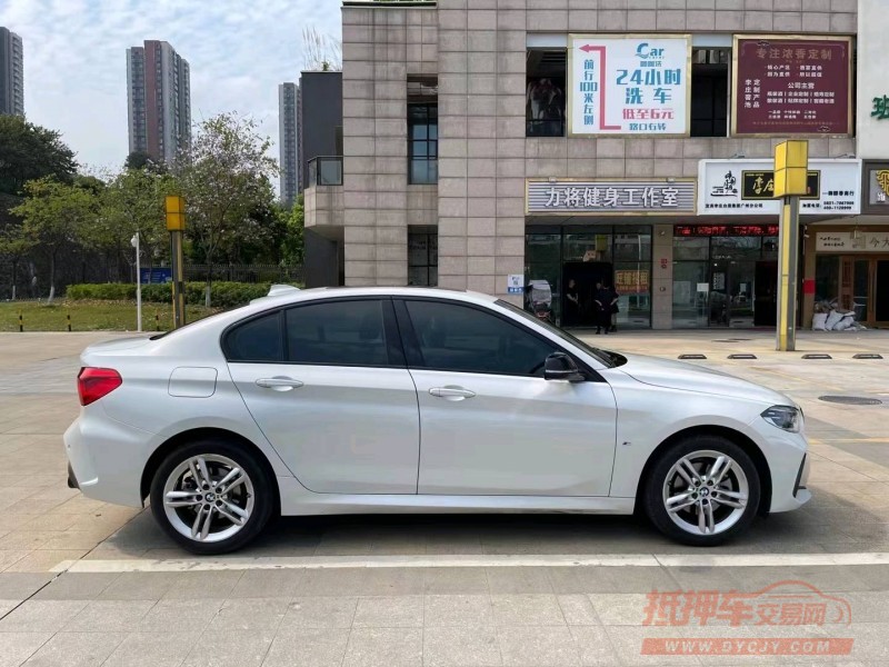 广州22年宝马1系4