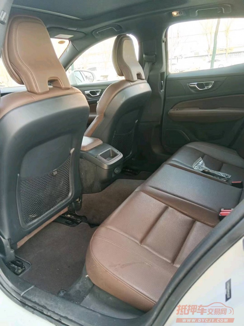 保定20年沃尔沃S60L7