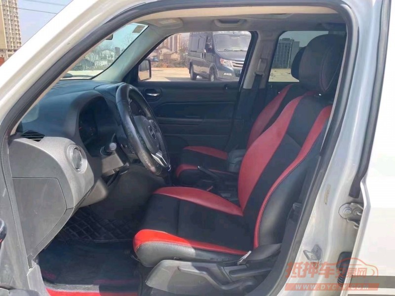 邵阳13年Jeep自由客3