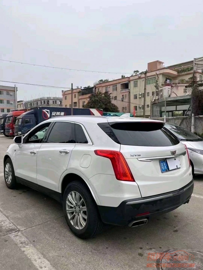 珠海17年凯迪拉克XT53