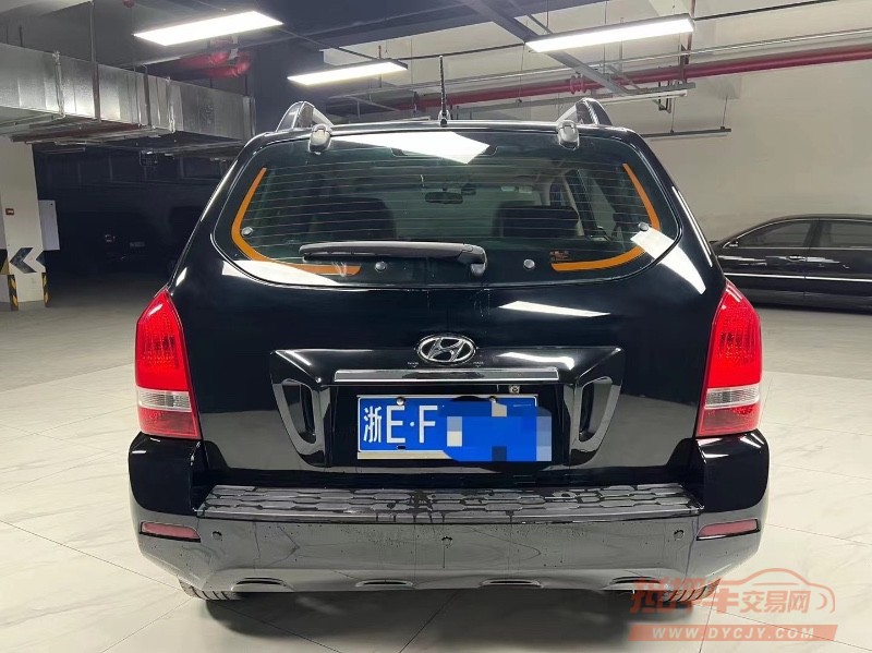 成都13年现代途胜2