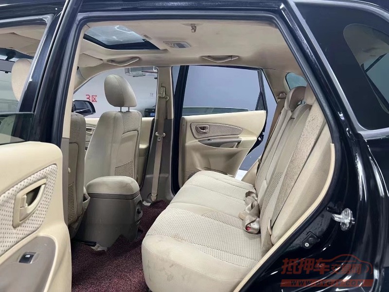 成都13年现代途胜9