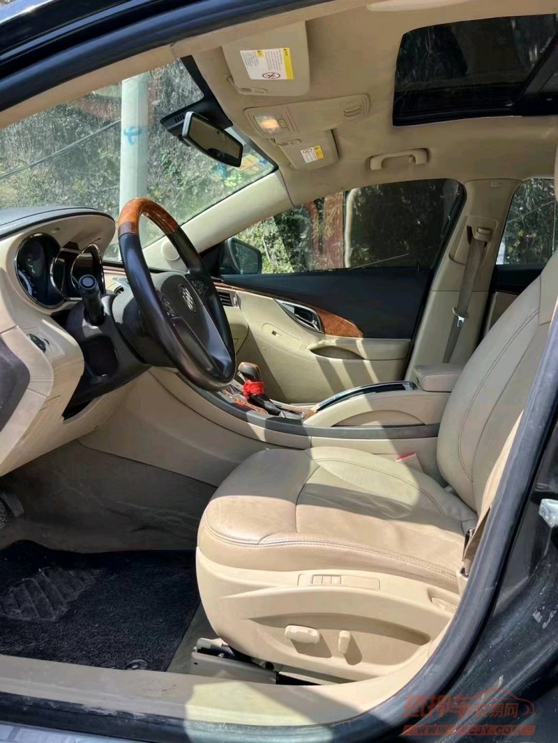 宜昌09年别克君越6