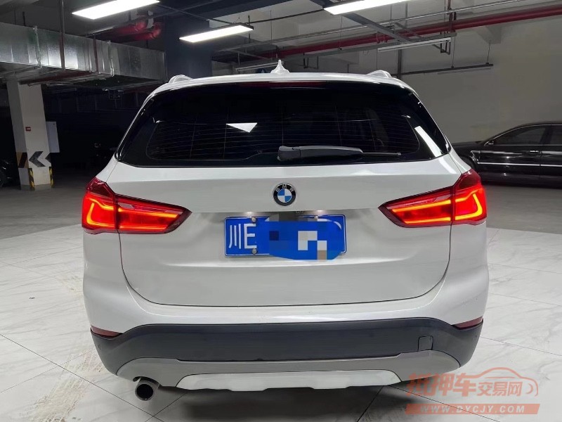 成都16年宝马X12