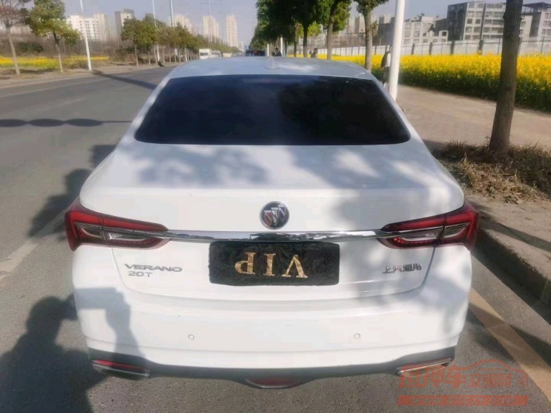 宜昌20年别克威朗2