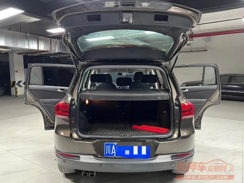 成都18年大众途观8