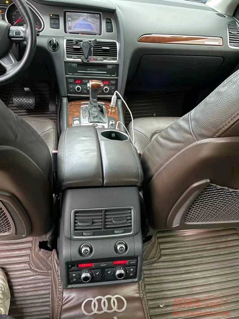 嘉兴12年奥迪Q75