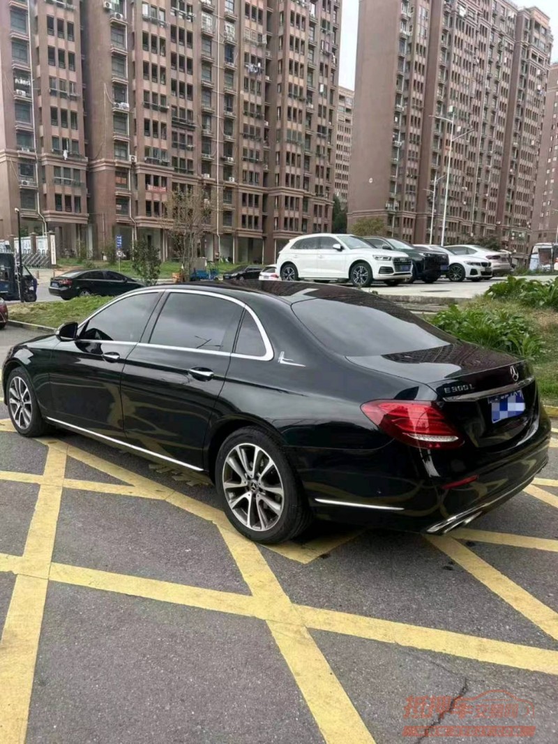 宜春17年奔驰E8
