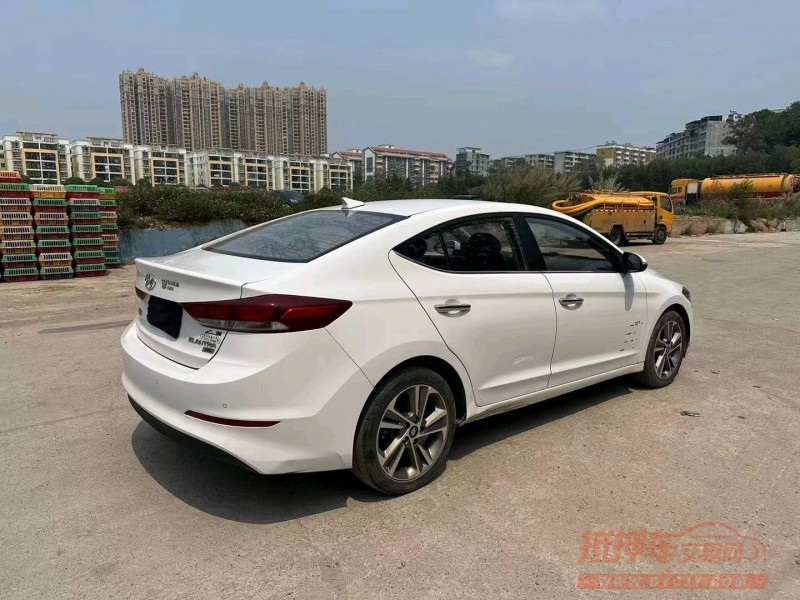 南宁18年现代领动8