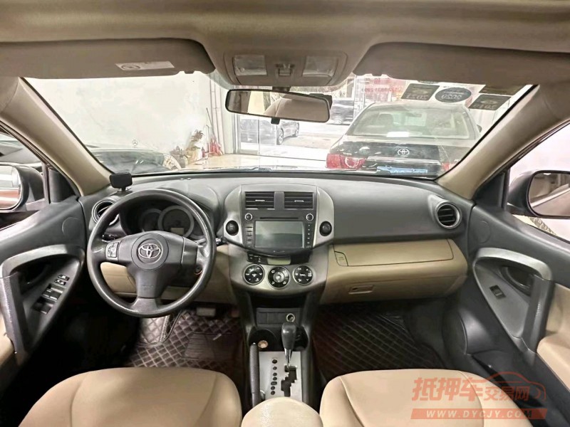 珠海13年丰田RAV44