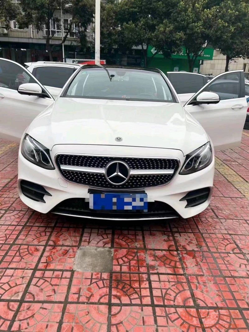 重庆18年奔驰E1