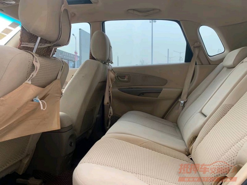 保定13年现代途胜7