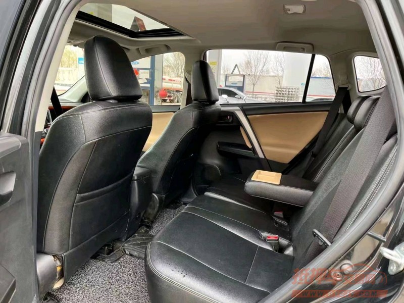 邯郸19年丰田RAV49