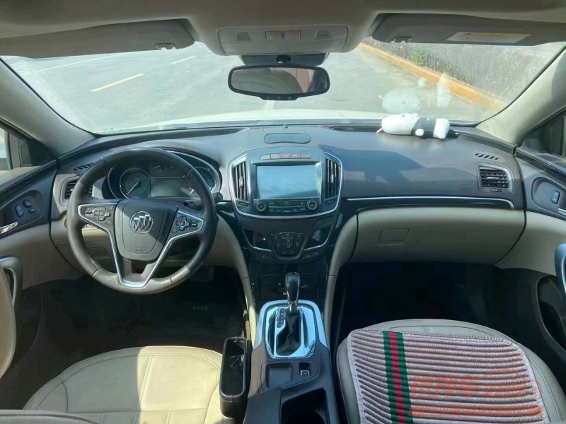 济南15年别克君威5