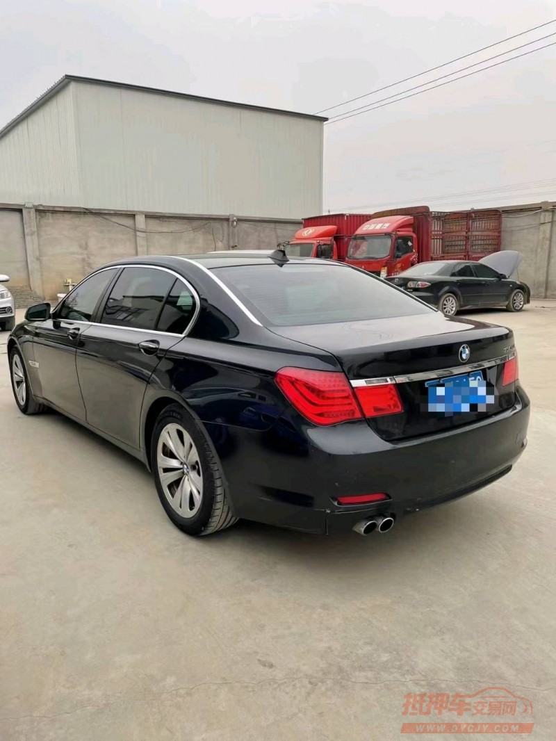 保定12年宝马7系7