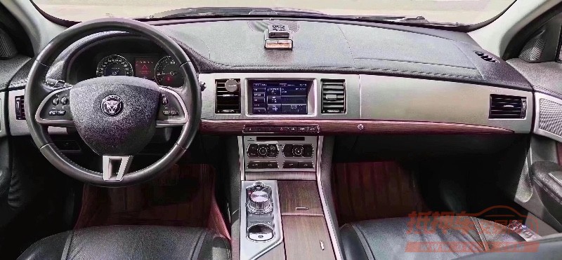 北京14年捷豹XF8