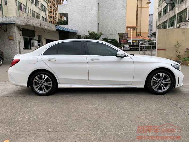 中山19年奔驰C2