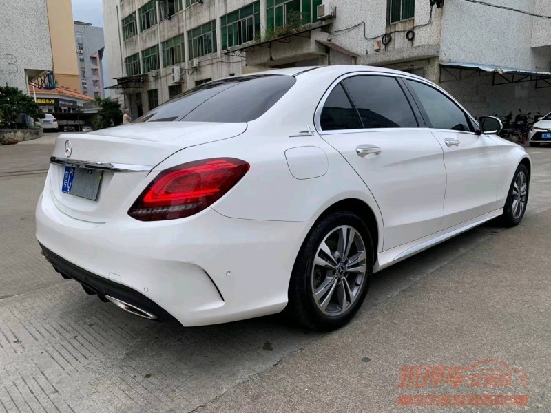 中山19年奔驰C4