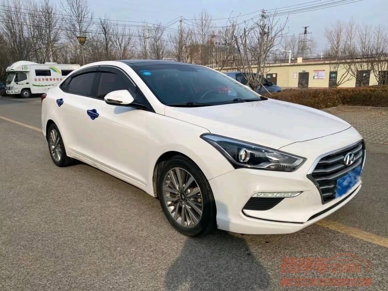 潍坊17年现代名图3