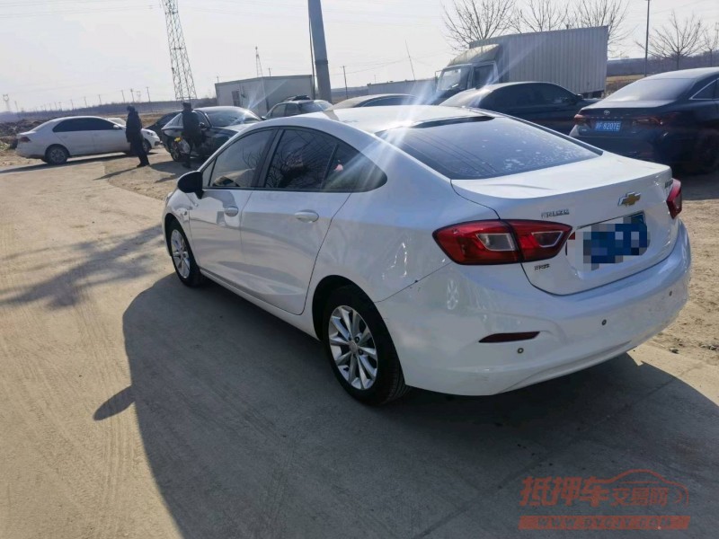 保定17年雪佛兰科鲁兹3