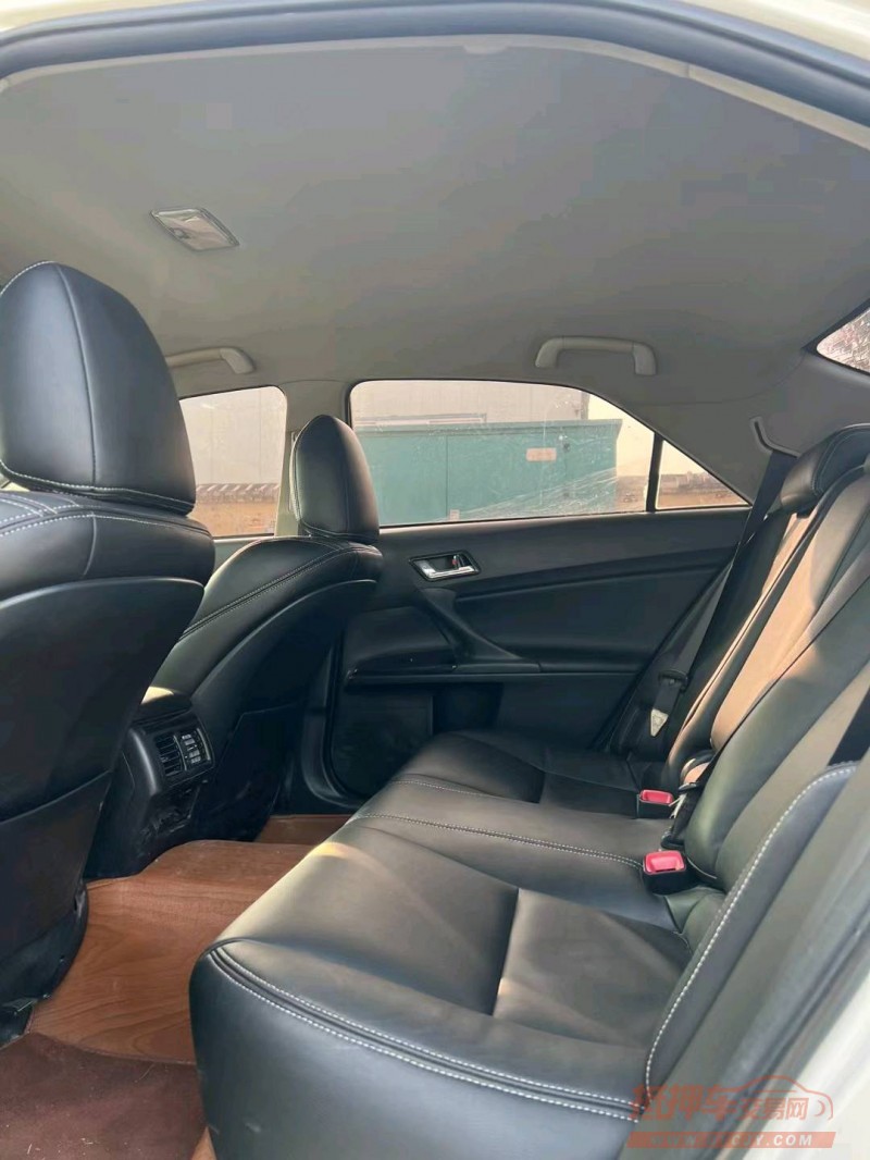 北京13年丰田锐志7