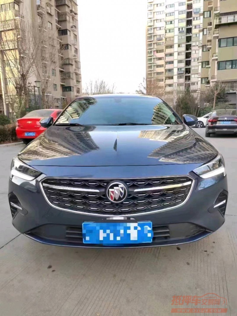 济宁21年别克君威1