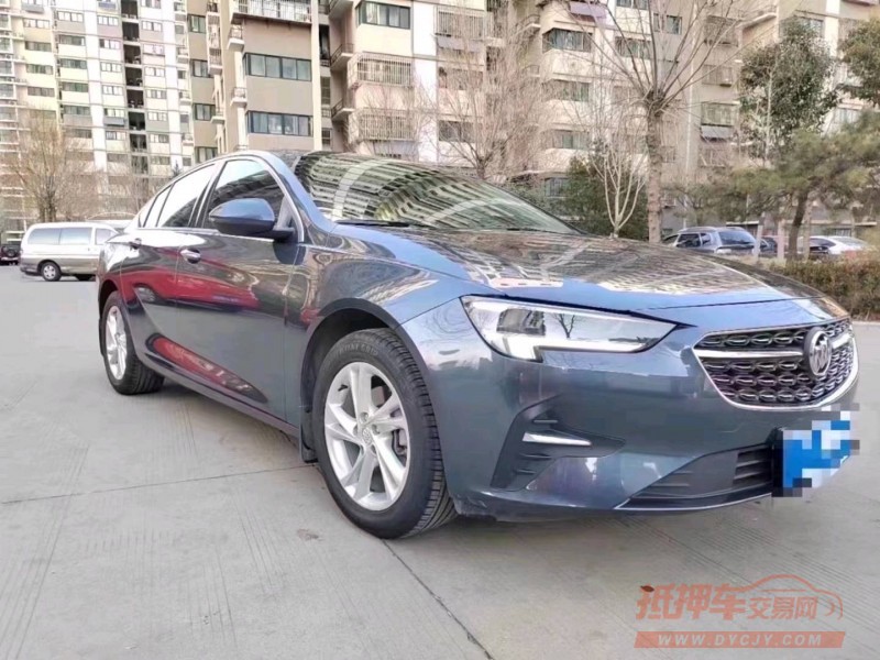 济宁21年别克君威2