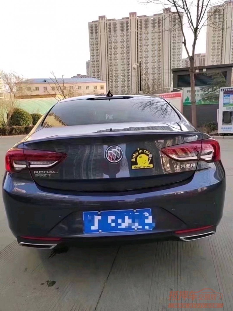 济宁21年别克君威9