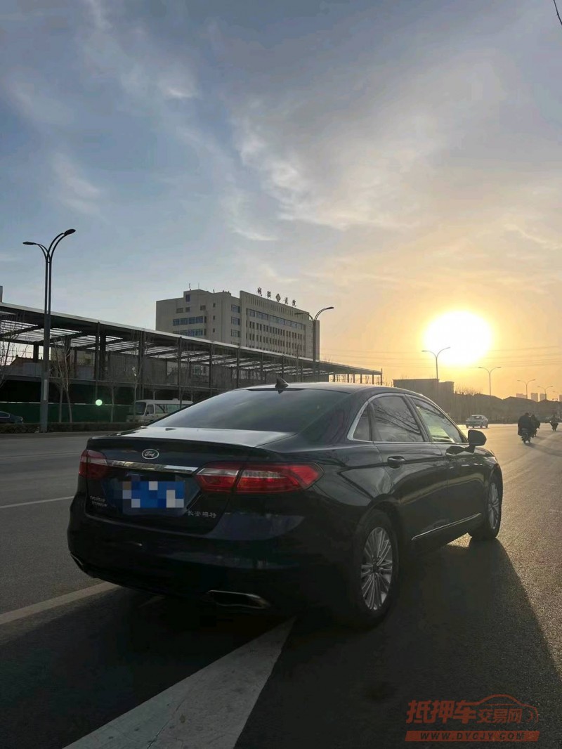 北京18年福特金牛座9