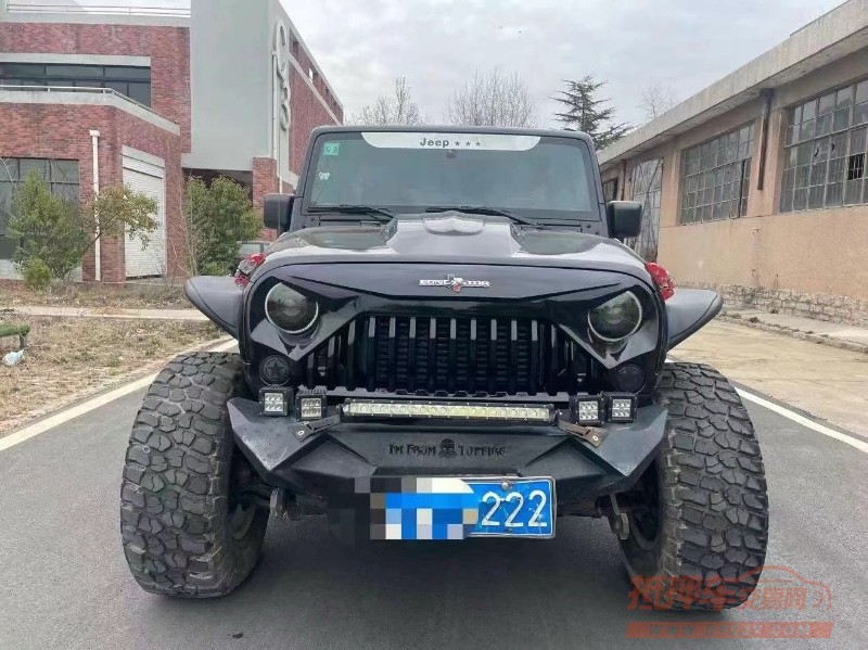 枣庄16年Jeep牧马人1