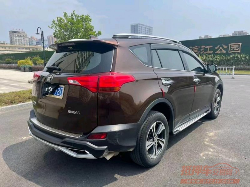 东莞15年丰田RAV42