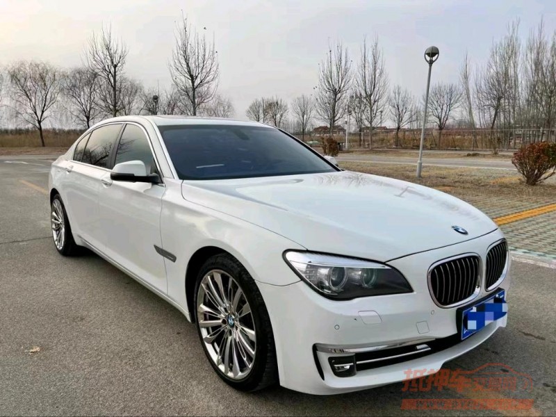 济南16年宝马7系3