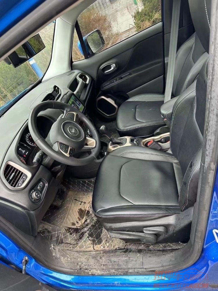 青岛18年Jeep自由侠7