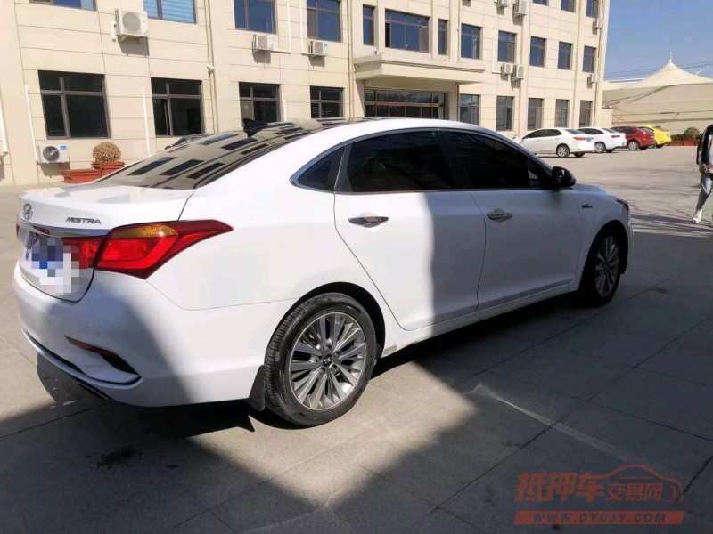 保定17年现代名图4