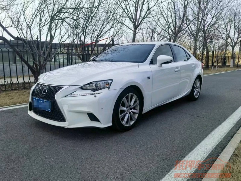 保定14年雷克萨斯IS8