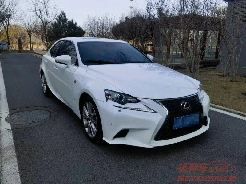 保定14年雷克萨斯IS7