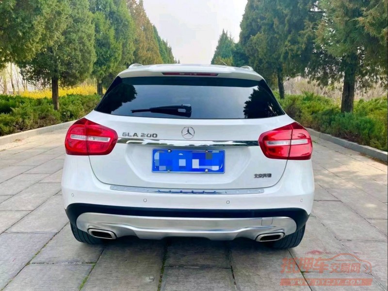 枣庄17年奔驰GLA4