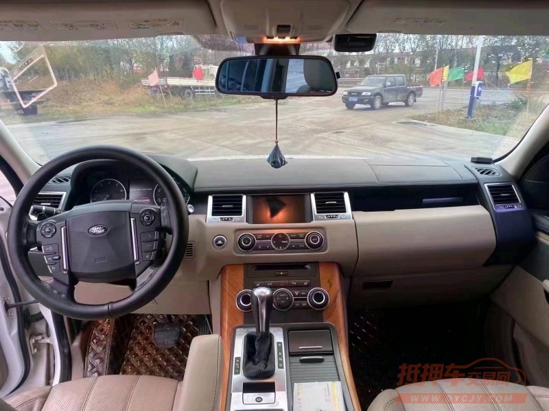 枣庄12年路虎揽胜运动3