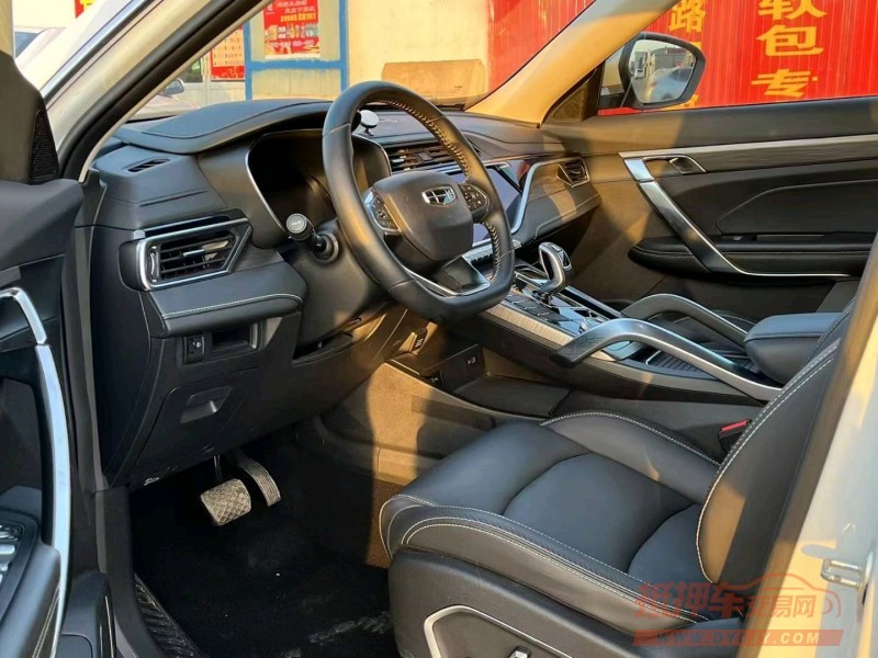 保定19年吉利博越7