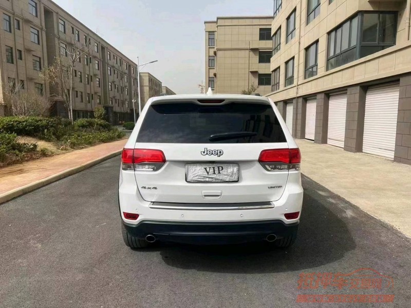 东营17年Jeep大切诺基5