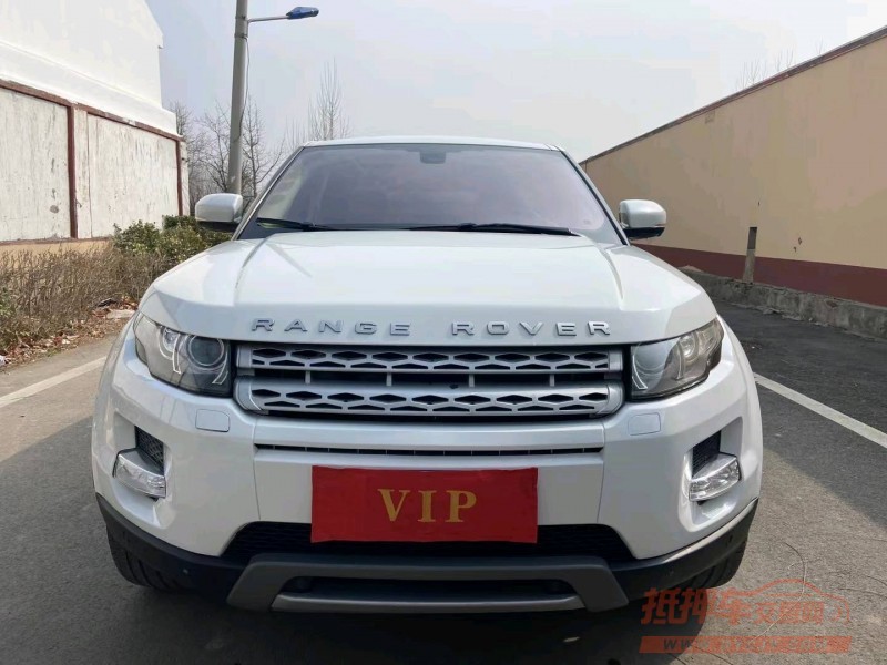 青岛12年路虎极光1